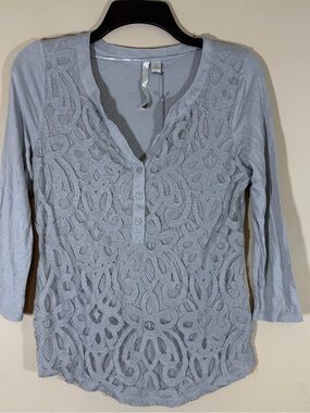 LC Lauren Conrad Gray Lace Overlay Henley Top Tee Size S
